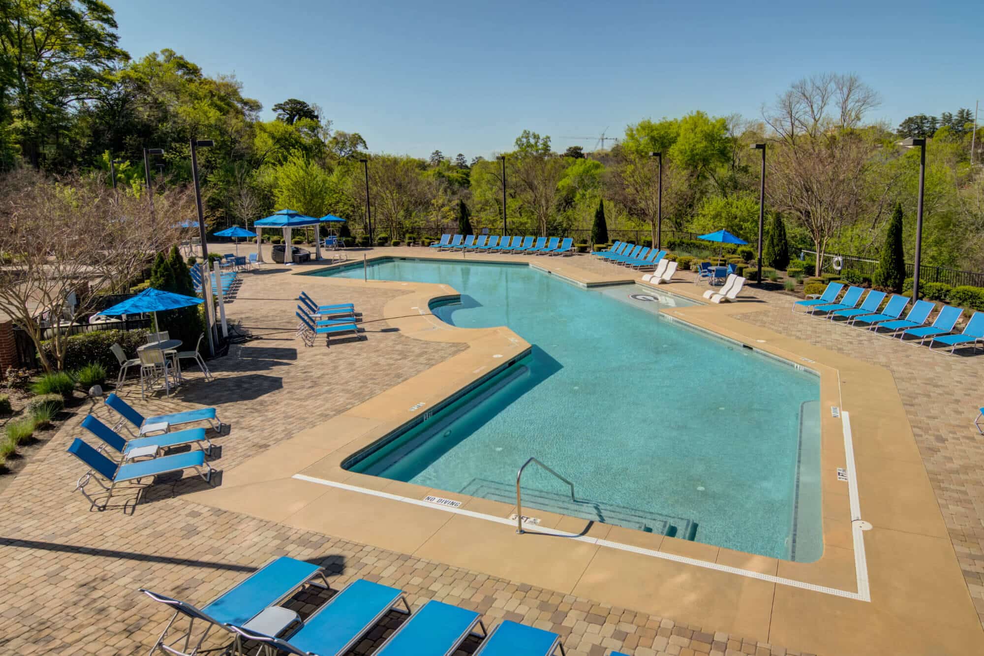 the flats at carrs hill off campus apartments near the university of georgia athens birds eye view of resort style pool